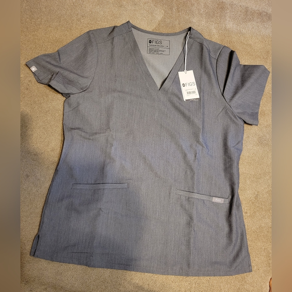 Figs New Graphite Medium Casma top